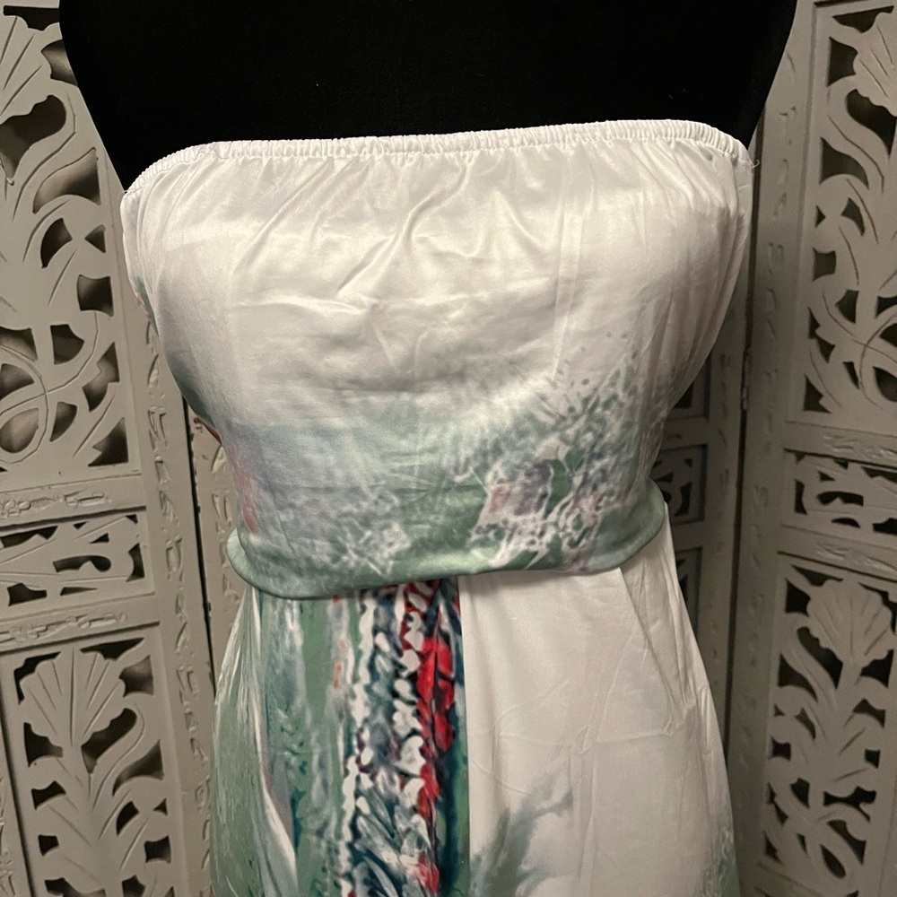 SPRING FEVER WHITE GREEN RED & ANIMAL PRINT STRAPLESS WIDE LEG PLUS JUMPSUIT - Picture 3 of 13